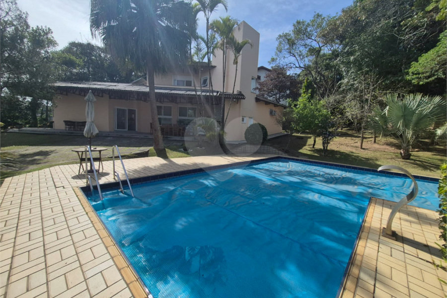Casa à venda com 3 suítes no condomínio Parque Imperial da Cantareira, Mairiporã - SP