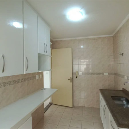 Apartamento à venda com 3 quartos em Jardim Londrina, São Paulo, SP