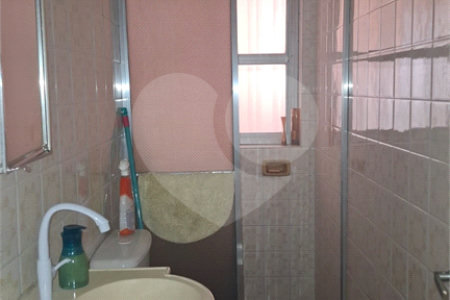 Casa Térrea à venda com 3 quartos em Vila Pompéia, São Paulo, SP