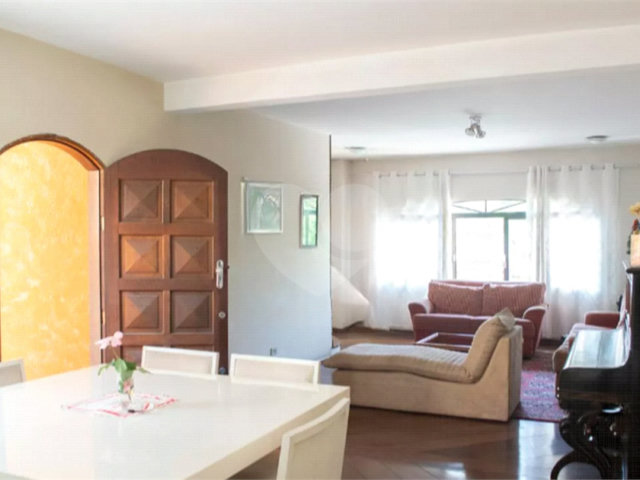 Casa de Vila à venda com 3 suítes em Santana, São Paulo, SP