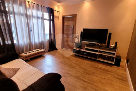 Casa à venda com 6 quartos, sendo 1 suíte,  em Vila Barreto, São Paulo, SP