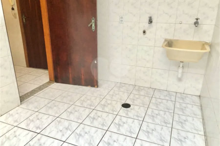 Casa à venda com 2 quartos no condomínio Residencial Fernanda, São Paulo - SP
