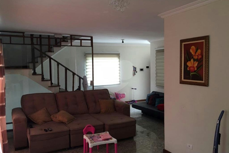 Sobrado à venda com 3 quartos, sendo 1 suíte, em Jardim Virginia Bianca, São Paulo, SP
