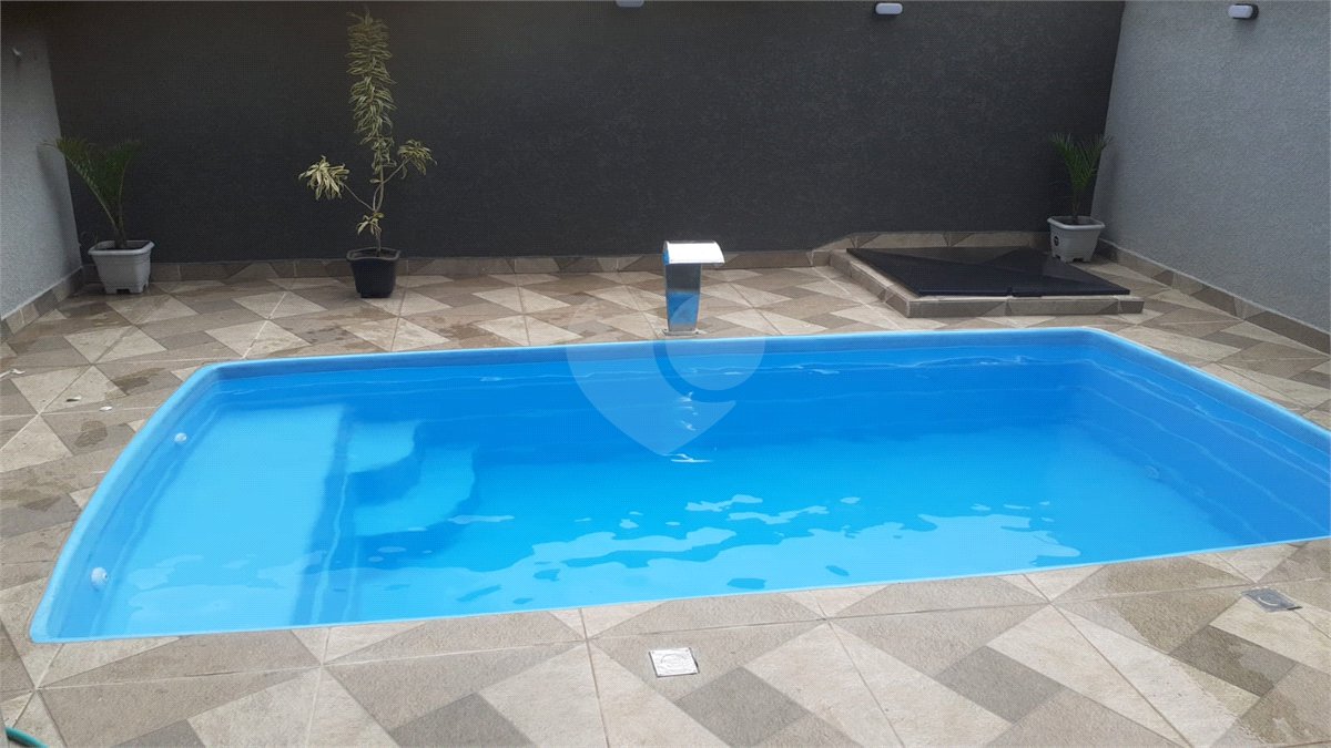 Casa para alugar com 4 suítes em Jardim Maristela, Atibaia, SP