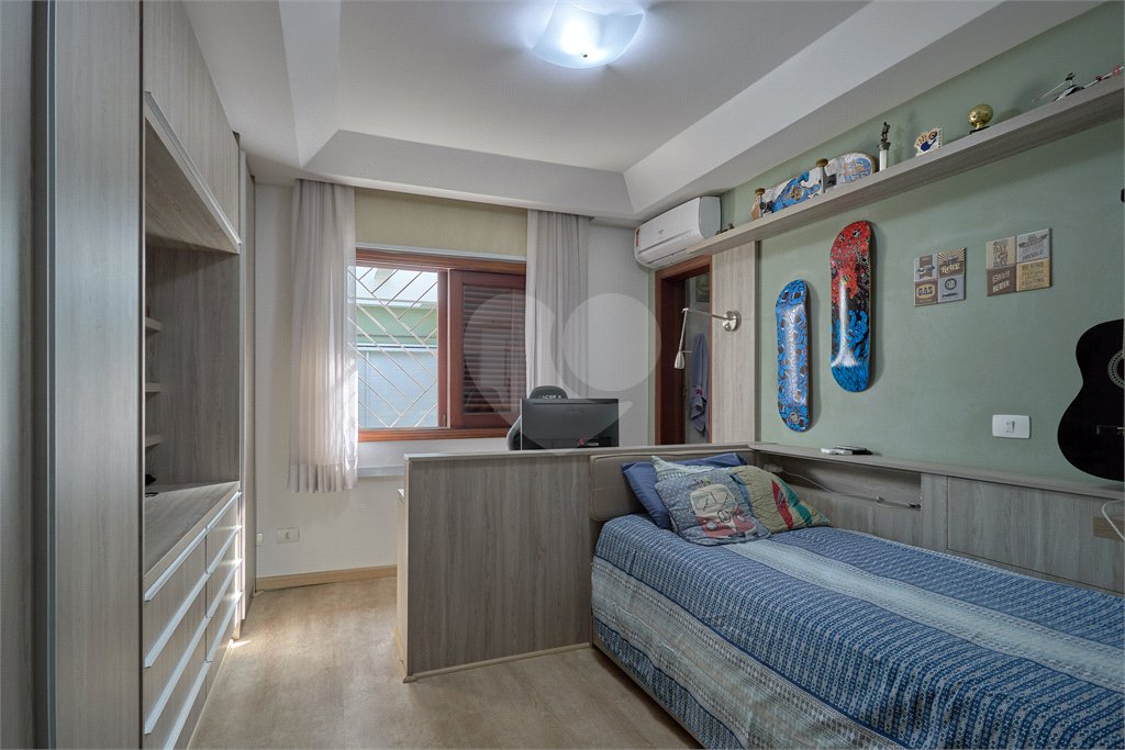 Casa Térrea à venda com 3 suítes em Granja Julieta, São Paulo, SP