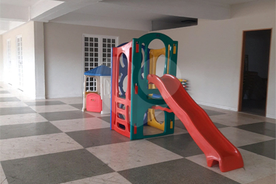 Casa à venda com 3 quartos, sendo 1 suíte, no condomínio Barbará II, São Paulo - SP