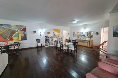 Casa Térrea à venda com 4 suítes em Interlagos, São Paulo, SP