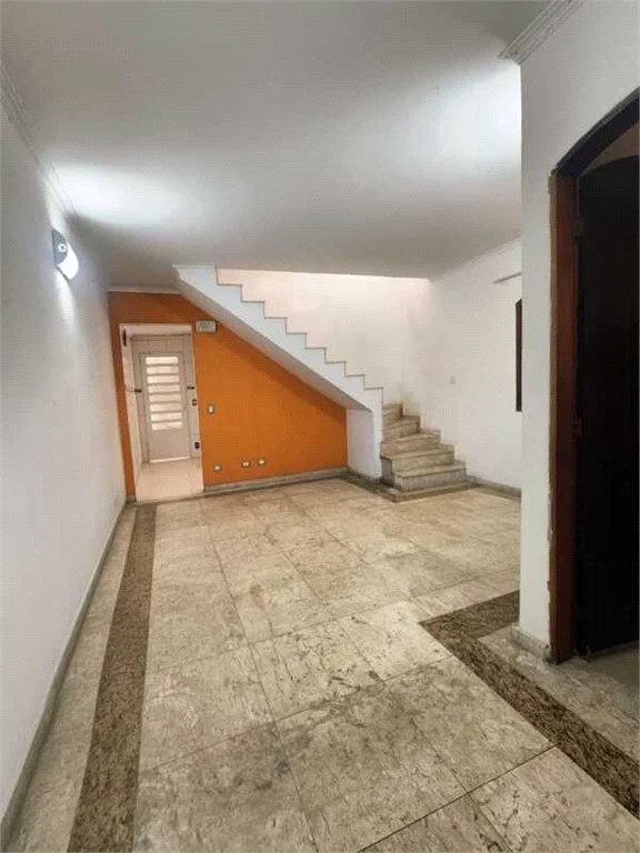 Sobrado à venda com 3 quartos, sendo 1 suíte, em Jardim das Vertentes, São Paulo, SP