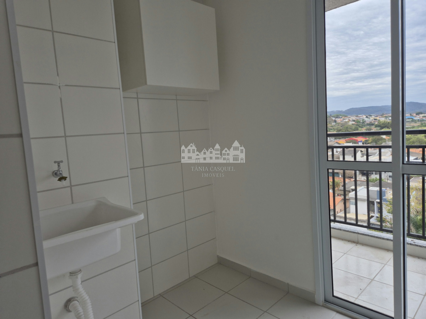 Apartamento para alugar com 2 quartos, sendo 1 suíte, em Jardim das Palmeiras, Atibaia, SP