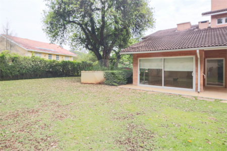 Casa em condomínio à venda com 4 quartos, sendo 2 suítes, em Alto da Boa Vista, São Paulo, SP