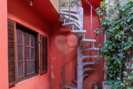 Casa à venda com 3 quartos, sendo 1 suíte,  em Alto da Lapa, São Paulo, SP