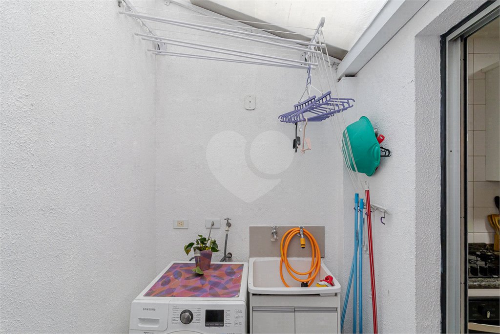 Casa à venda com 3 quartos, sendo 1 suíte, no condomínio Mirante Bello, São Paulo - SP