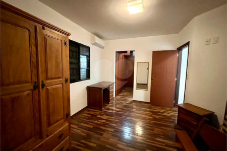 Casa Térrea à venda com 3 quartos, sendo 1 suíte,  em Cidade Universitária, Campinas, SP