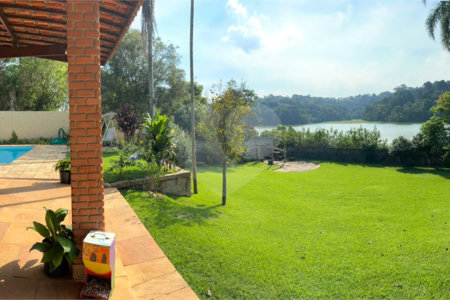 Casa à venda com 8 quartos, sendo 4 suítes, em Eldorado, Diadema, SP