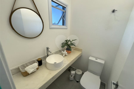 Casa à venda com 3 quartos, sendo 1 suíte, no condomínio Jardim Guarujá, Salto - SP