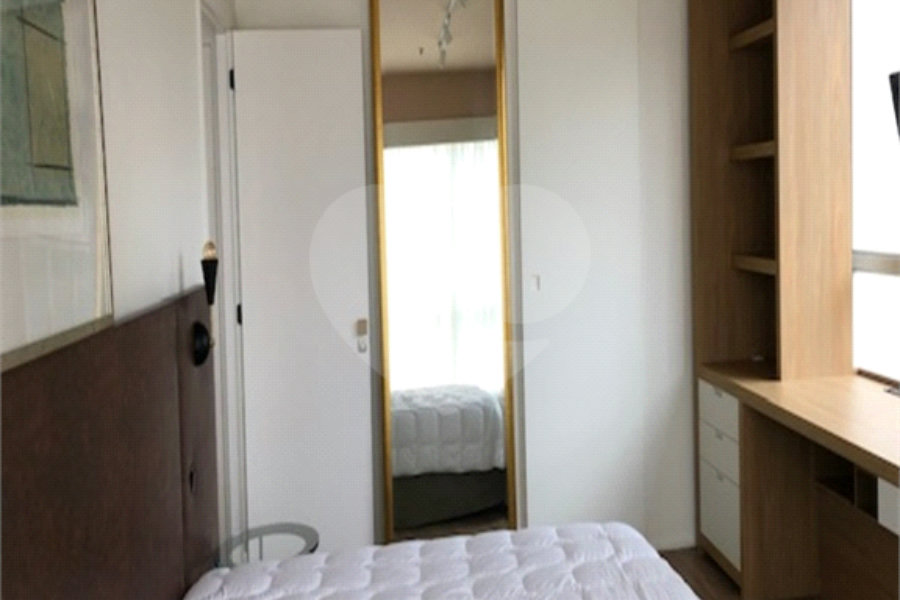 Flat à venda com 1 suíte em Santana, São Paulo, SP