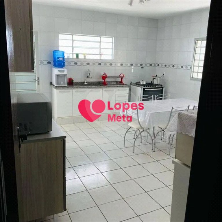 CASA A VENDA, NO BAIRRO JARDIM SATÉLITE, 3 DORMITORIOS 1 SENDO SUÍTE, 4VAGAS DE GARAGEM, SJC/SP