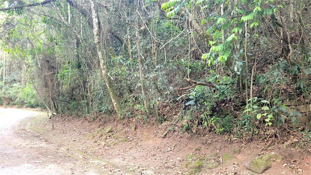 Terreno à venda no condomínio Alpes da Cantareira, Mairiporã - SP