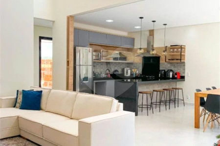 Casa à venda com 3 suítes no condomínio Mantova, Indaiatuba - SP