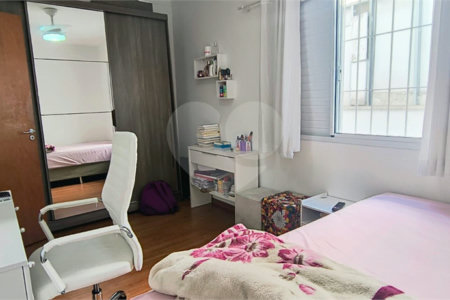 Sobrado à venda com 3 quartos, sendo 1 suíte, em Vila Butantã, São Paulo, SP