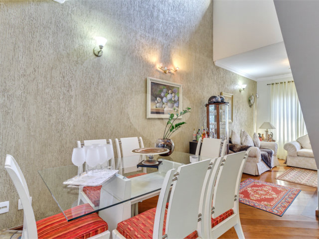 Casa à venda ou para alugar com 4 quartos, sendo 2 suítes,  em Jardim Prudência, São Paulo, SP