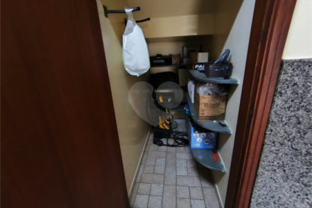 Casa à venda ou para alugar com 1 suíte, no Centro, Itapetininga, SP
