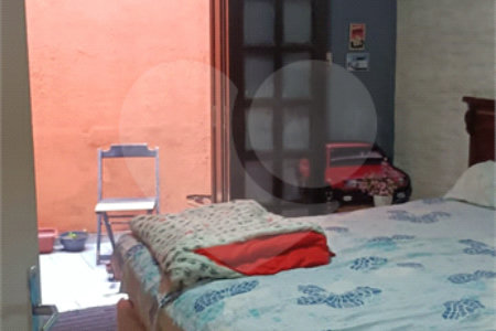 Casa Térrea à venda com 3 quartos, sendo 1 suíte, em Jardim Campo Limpo, São Paulo, SP