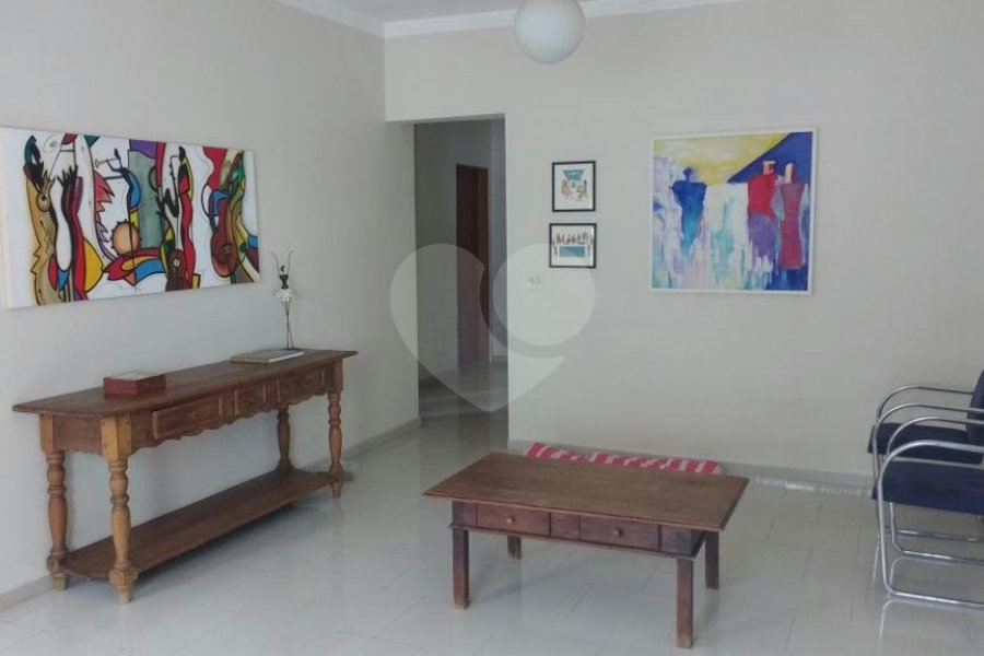 Sobrado à venda com 3 quartos, sendo 1 suíte, em Tremembé, São Paulo, SP