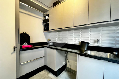 Casa à venda com 3 suítes em Vila Popular, Itapetininga, SP
