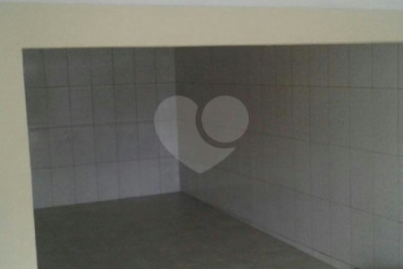 Casa à venda com 3 quartos, sendo 1 suíte,  em Vila Nivi, São Paulo, SP