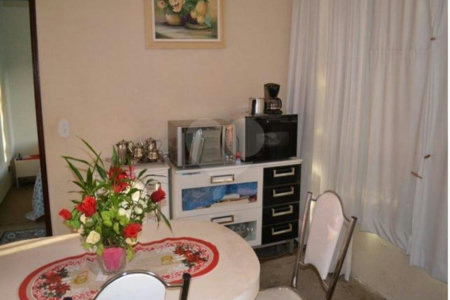 Sobrado à venda com 2 quartos em Vila Nivi, São Paulo, SP