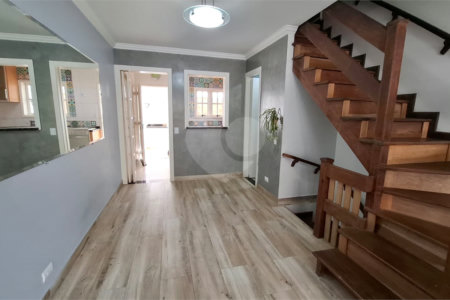 Casa à venda com 2 suítes no condomínio Village Palmas, São Paulo - SP