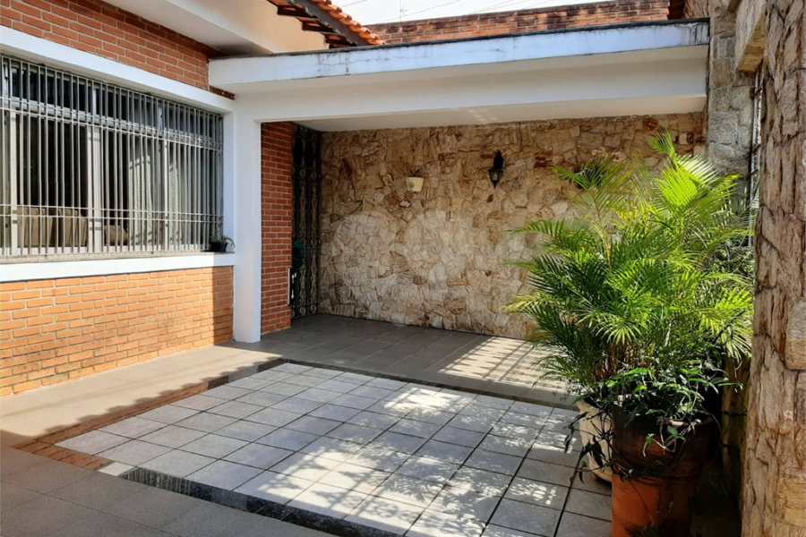 Sobrado à venda com 5 quartos, sendo 2 suítes, em Parque Novo Mundo, São Paulo, SP