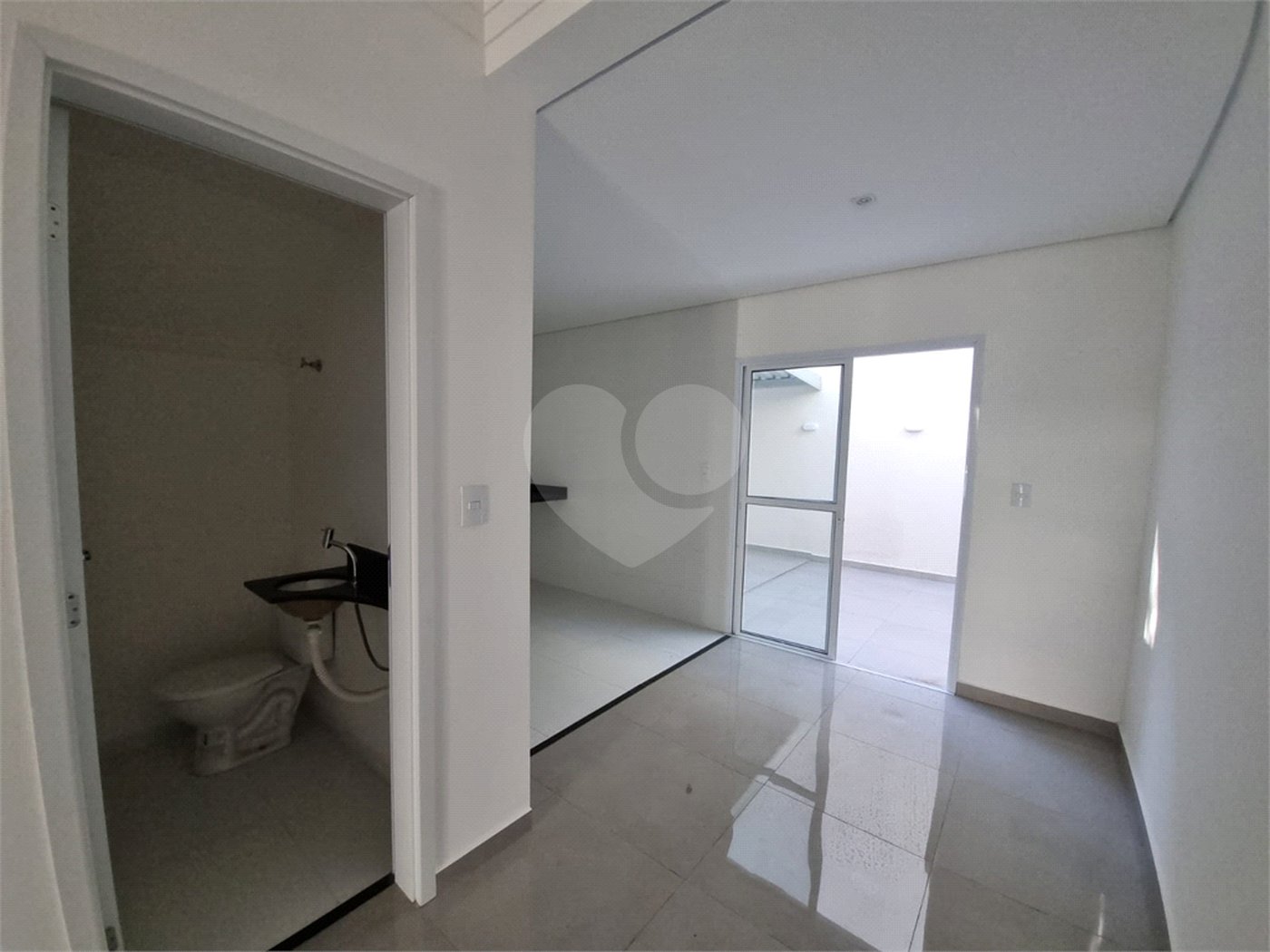 Casa à venda com 2 suítes no condomínio Residencial Américo Figueiredo, Sorocaba - SP