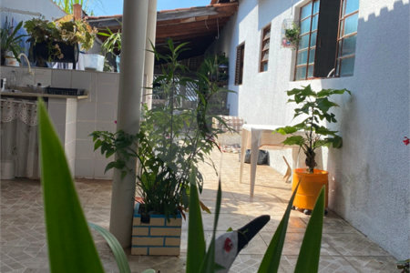 Casa à venda com 2 quartos, sendo 1 suíte, no Centro, Araçoiaba da Serra, SP