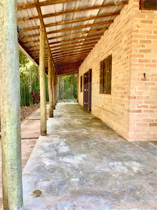 Chácara à venda com 3 quartos, sendo 1 suíte, no Centro (canguera), São Roque, SP
