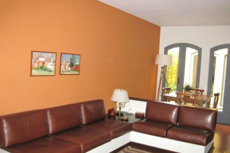 Casa à venda com 4 quartos, sendo 2 suítes, em Jardim Leonor, São Paulo, SP