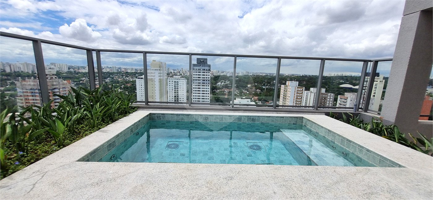 Apartamento à venda com 3 suítes em Chácara Santo Antônio, São Paulo, SP