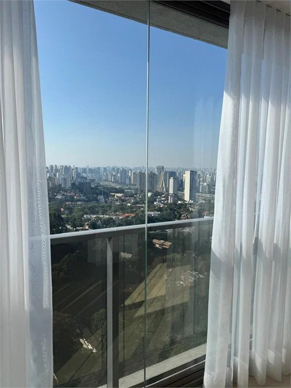 Apartamento à venda com 2 suítes em Jardim Morumbi, São Paulo, SP