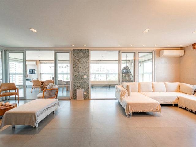 Apartamento à venda com 3 suítes em Aclimação, São Paulo, SP