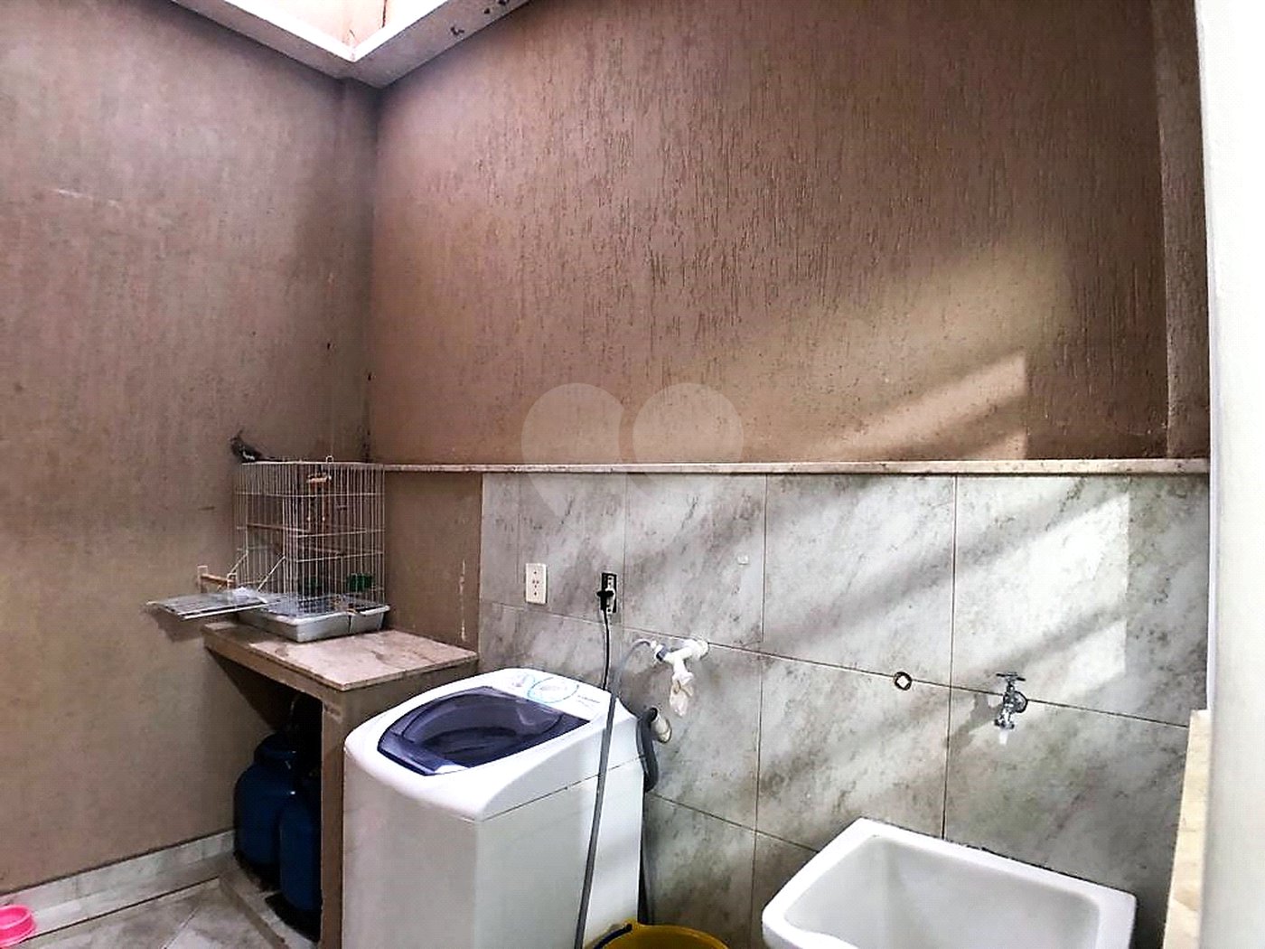 Casa à venda com 3 quartos, sendo 1 suíte, no condomínio Res Vista Verde, São Paulo - SP
