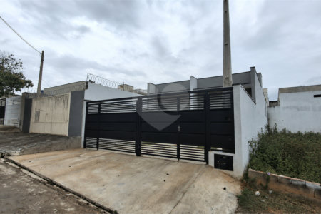 Casa de Vila à venda com 2 quartos em Jardim Santa Marta, Sorocaba, SP