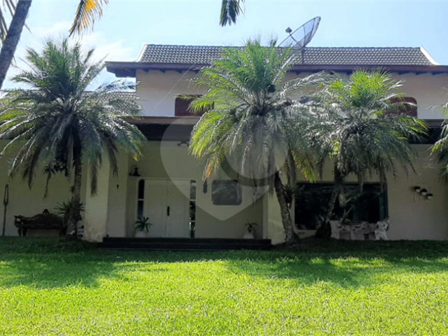 Casa à venda com 4 suítes no condomínio Parque Imperial da Cantareira, Mairiporã - SP