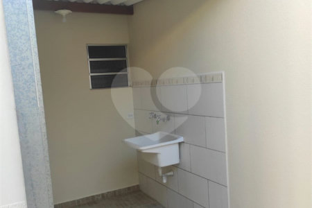 Casa à venda com 3 quartos, sendo 1 suíte,  em Jardim Santa Marta, Salto, SP