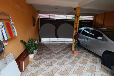 Casa à venda com 3 quartos, sendo 1 suíte,  em Jardim Santa Mônica, São Paulo, SP
