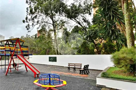 Apartamento à venda com 3 quartos, sendo 1 suíte, em Vila Andrade, São Paulo, SP