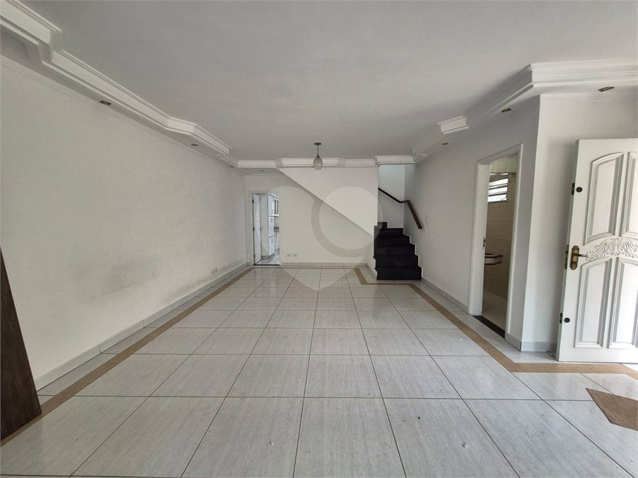 Casa à venda ou para alugar com 3 quartos, sendo 1 suíte, em Parque São Domingos, São Paulo, SP