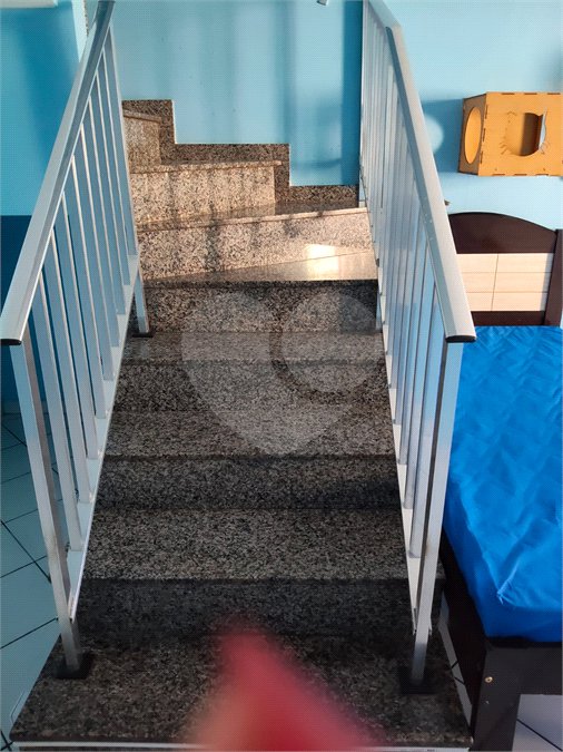 Casa à venda com 3 quartos em Jardim Santa Clara, Guarulhos, SP
