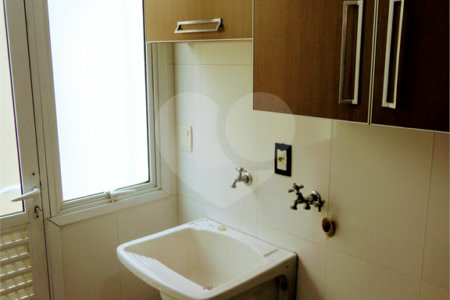 Casa à venda com 3 suítes no condomínio Residencial Jardim América, Vinhedo - SP