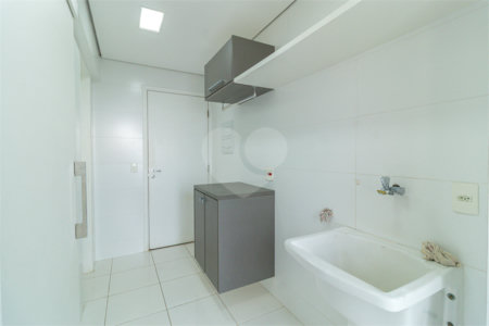 Apartamento à venda com 3 quartos, sendo 1 suíte,  em Chácara Santo Antônio, São Paulo, SP